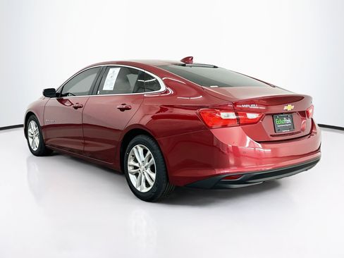 Used 2018 Chevrolet Malibu LT w/ Leather Package FWD image 5