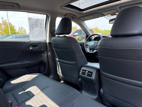 Used 2017 Honda Accord EX-L image 22