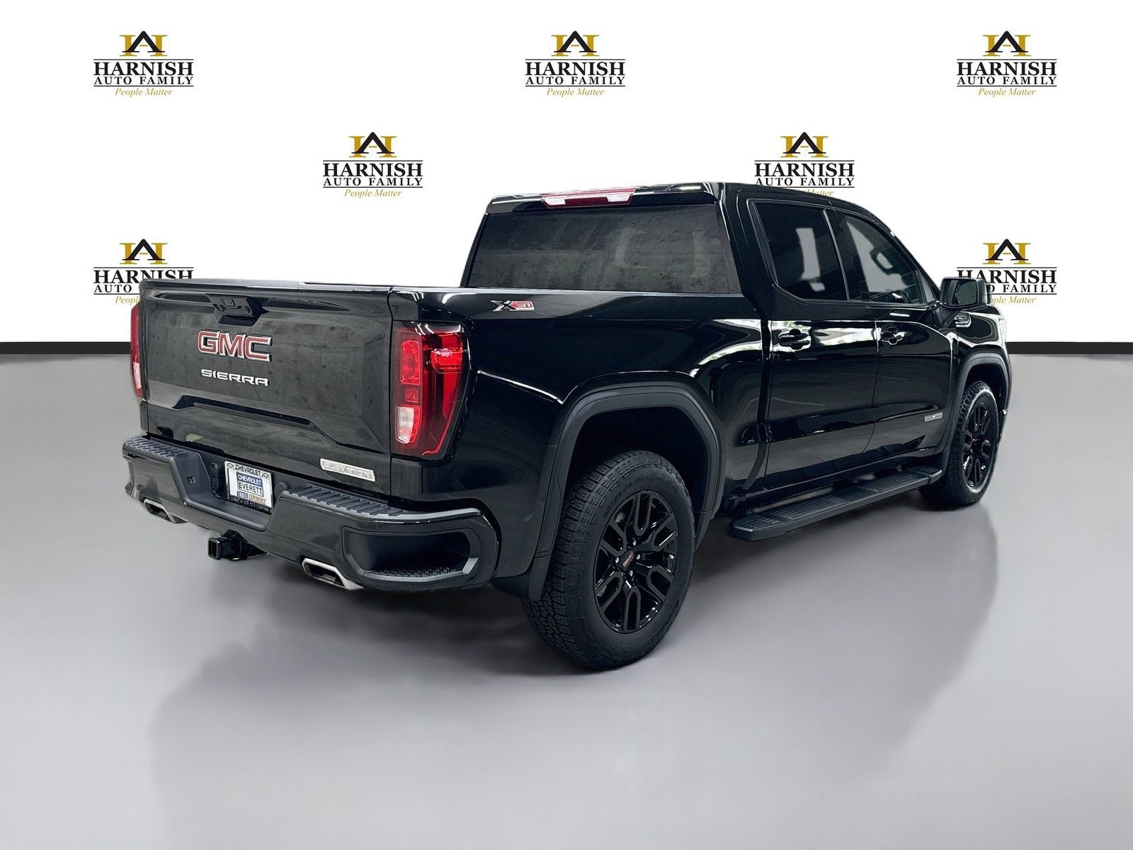 Used 2025 GMC Sierra 1500 Elevation AWD/4WD image 5