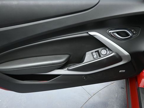 Used 2020 Chevrolet Camaro LT image 16