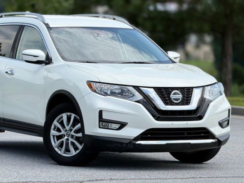 Used 2019 Nissan Rogue SV AWD/4WD image 47