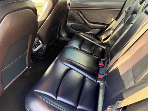 Used 2018 Tesla Model 3 Long Range image 11
