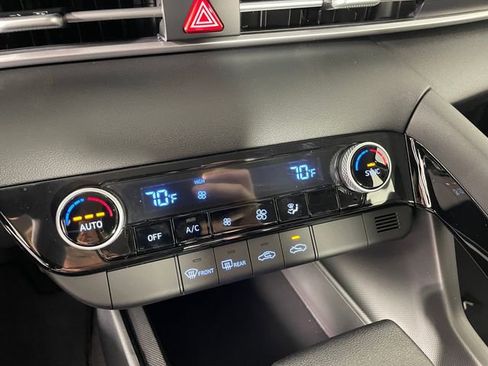 New 2026 Hyundai Elantra Hybrid FWD image 6