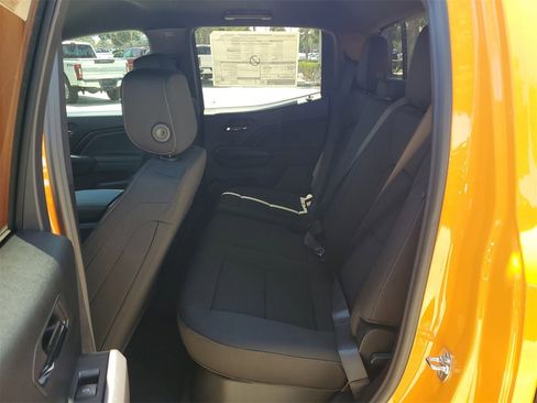 New 2025 Chevrolet Colorado LT image 9