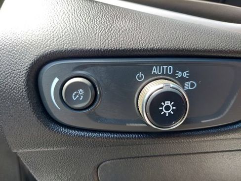 Used 2024 Chevrolet Malibu LT FWD image 34