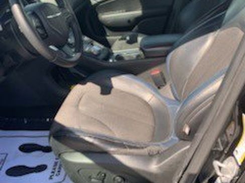 Used 2015 Chrysler 200 S w/ Navigation & Sound Group I image 7