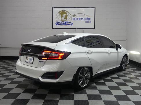 Used 2018 Honda Clarity Touring image 10