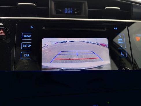 Used 2019 Toyota Corolla SE w/ Carpet Mat Package (TMS) FWD image 3