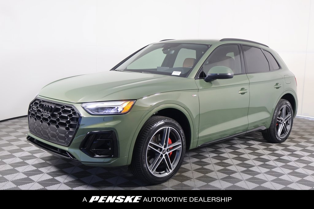 Used 2024 Audi Q5 e Premium Plus w/ Premium Plus Package AWD/4WD image 1
