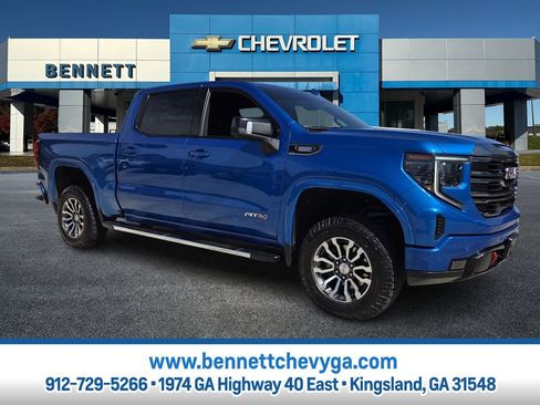 Used 2023 GMC Sierra 1500 AT4 w/ Technology Package image 1