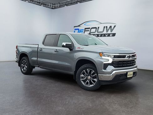 New 2025 Chevrolet Silverado 1500 LT image 1