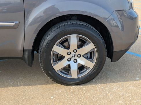 Used 2015 Honda Pilot Touring image 35