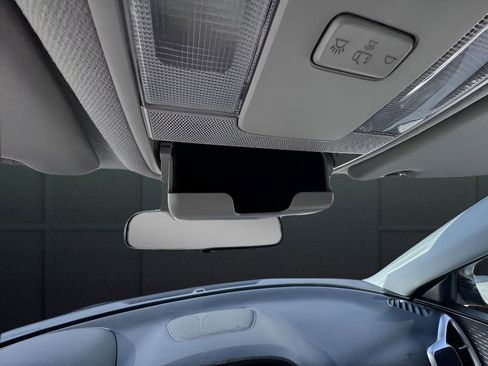 Used 2023 Kia Soul LX w/ LX Technology Package image 18