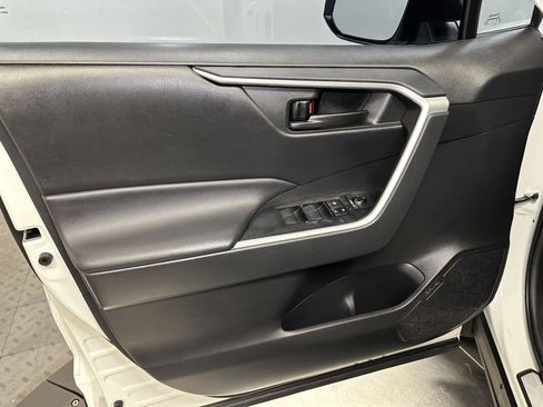Used 2023 Toyota RAV4 LE AWD/4WD image 20