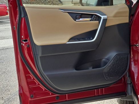 Used 2024 Toyota RAV4 Limited w/ Advanced Technology Package image 15