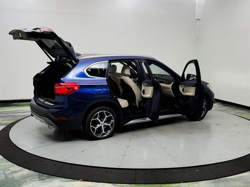 Used 2019 BMW X1 xDrive28i w/ Convenience Package AWD/4WD image 11