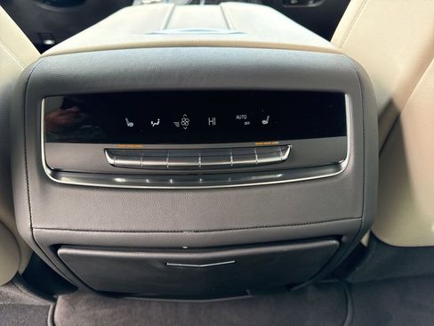 Used 2023 Cadillac Escalade Sport image 15