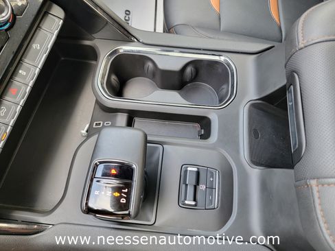 Used 2024 GMC Sierra 1500 AT4 w/ Technology Package image 26