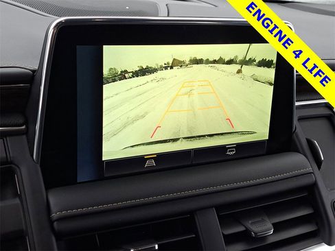 Used 2024 Chevrolet Suburban Premier image 15