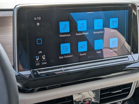 Used 2025 Volkswagen Atlas SE w/ Panoramic Sunroof Package AWD/4WD image 21