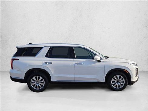 Used 2025 Hyundai Palisade SEL FWD image 4