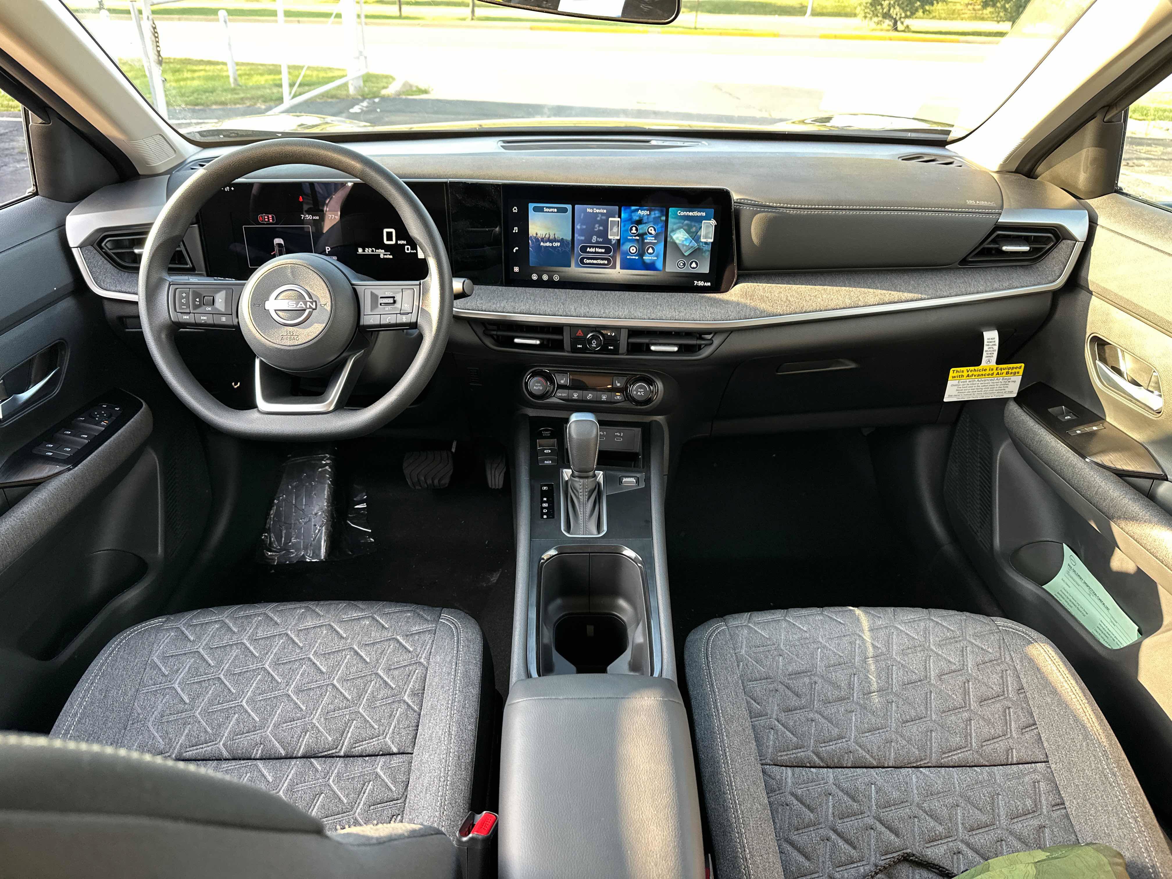 New 2027 Nissan Kicks SV AWD/4WD image 28