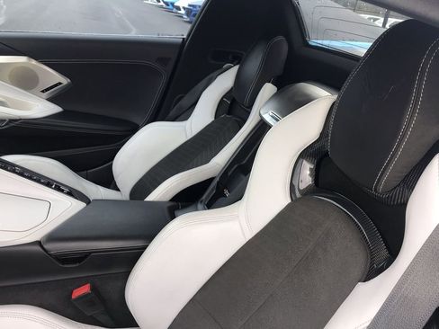 Used 2020 Chevrolet Corvette Stingray w/ 2LT Preferred Equipment Group image 11