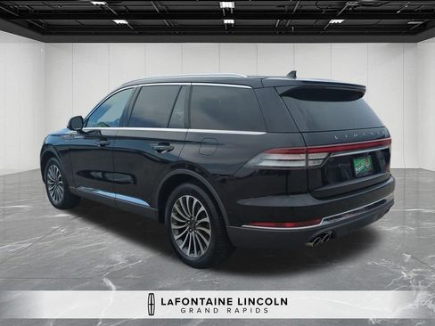 Used 2022 Lincoln Aviator Reserve w/ Elements Package Plus AWD/4WD image 3