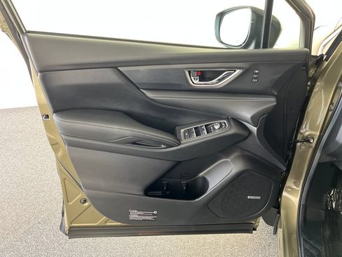 Used 2024 Subaru Ascent Limited w/ Technology Package AWD/4WD image 12