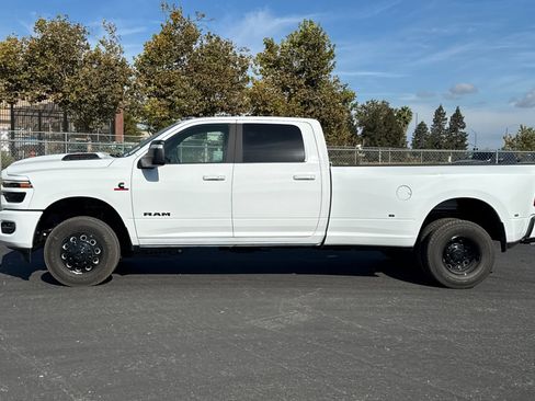 New 2027 RAM 3500 Laramie w/ Night Edition AWD/4WD image 6