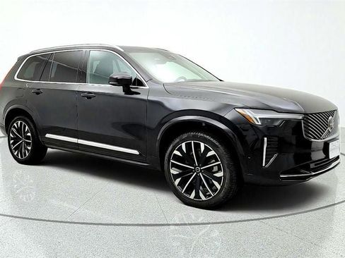 Used 2025 Volvo XC90 B6 Ultra AWD/4WD image 3