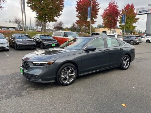 Used 2023 Honda Accord EX image 3