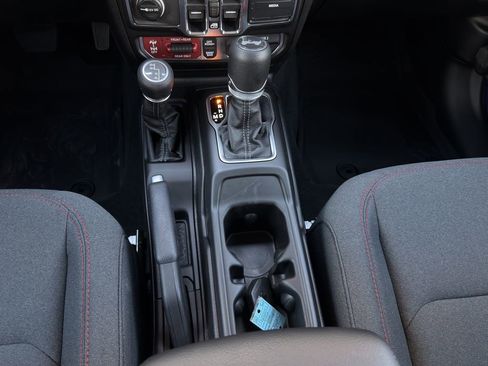 New 2026 Jeep Wrangler Unlimited Rubicon image 16