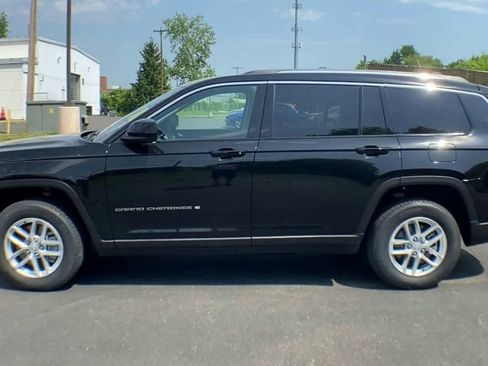 Certified 2023 Jeep Grand Cherokee L Laredo AWD/4WD image 6