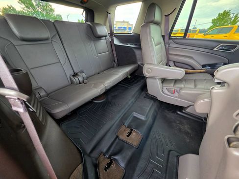 Used 2017 GMC Yukon Denali AWD/4WD image 64
