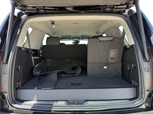 Used 2020 Chevrolet Tahoe LT w/ LT Midnight Edition RWD image 17