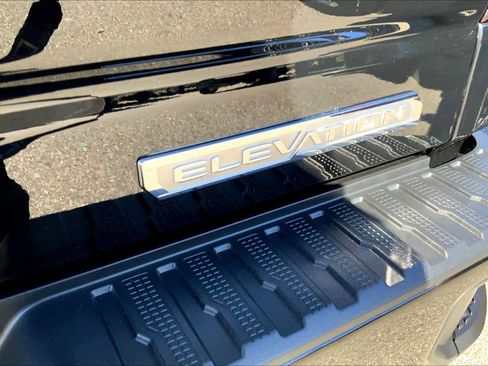 Certified 2022 GMC Sierra 1500 Elevation image 9