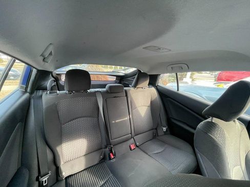 Used 2017 Toyota Prius Two w/ Prius Two Safety Plus Package image 5