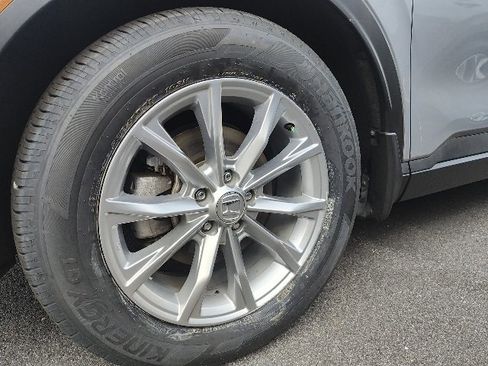 Used 2023 Honda CR-V EX-L image 4