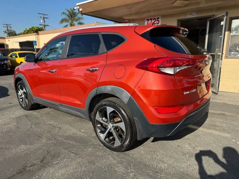 Used 2016 Hyundai Tucson Limited AWD/4WD image 6
