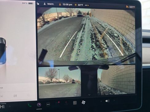 Used 2021 Tesla Model 3 Standard Range Plus image 51