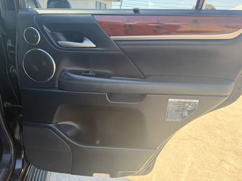 Used 2017 Lexus LX 570 4WD w/ Luxury Package image 19