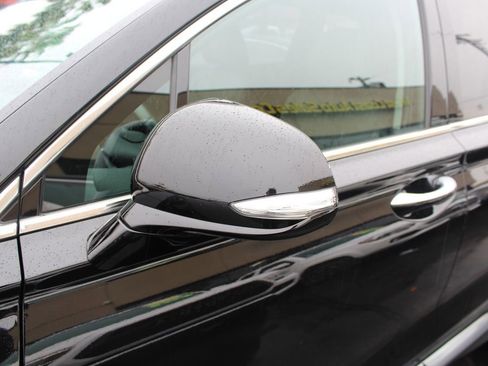 Used 2022 Hyundai Santa Fe SEL w/ Convenience Package image 13