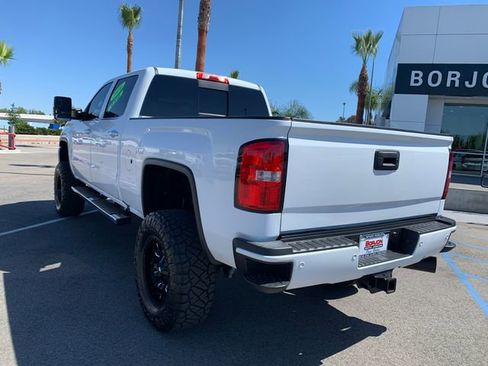 Used 2016 GMC Sierra 3500 Denali w/ Duramax Plus Package AWD/4WD image 9