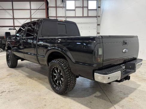 Used 2014 Ford F250 Lariat w/ Lariat Interior Package AWD/4WD image 11