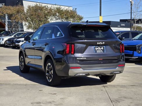 New 2026 Kia Sorento S w/ S Panoramic Sunroof Package FWD image 3