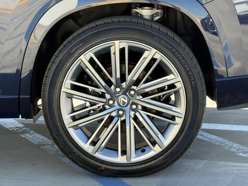 New 2026 Lexus TX 550h AWD Plug-In Hybrid image 15