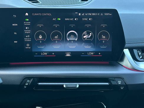 Used 2023 BMW X1 xDrive28i w/ M Sport Package AWD/4WD image 21