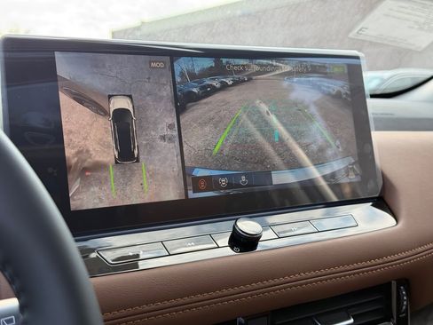 New 2026 Nissan Rogue Platinum image 10