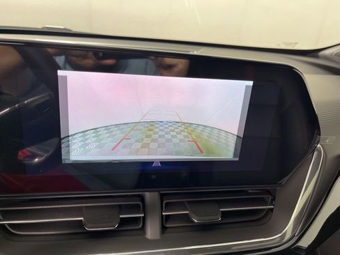 New 2026 Chevrolet Trax RS w/ Sunroof Package image 27